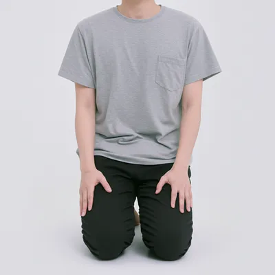 Illustration knelt - Image 1