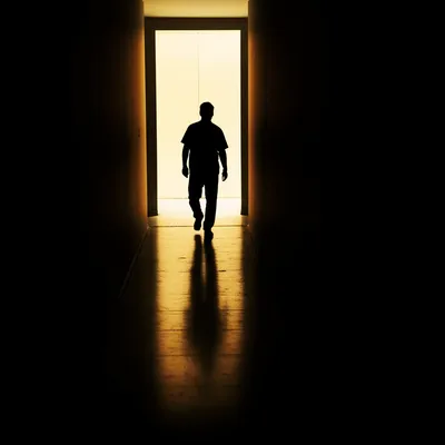 Ilustración visual de la palabra "approached" - Acercarse, aproximarse