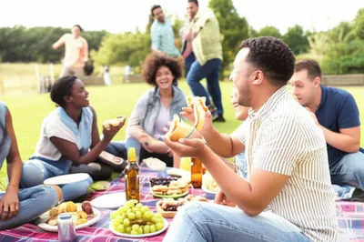 Illustration consorted - Image 1