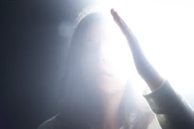 Illustration blindingly