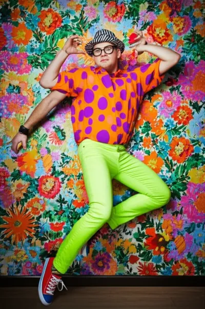 Illustration louder - Image 1