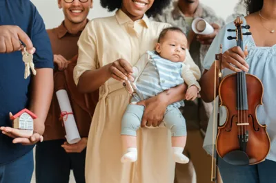 Illustration holders - Image 1