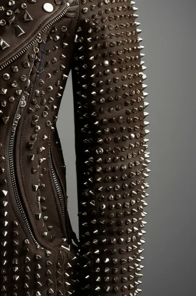 Illustration studded