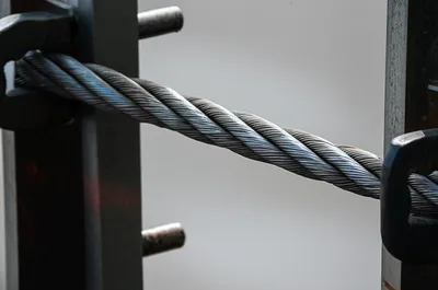 Illustration tensioned - Image 1