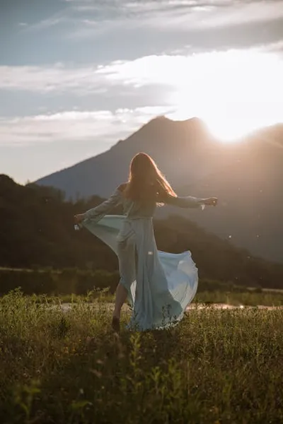 Illustration spins - Image 2