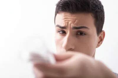 Illustration suspect - Image 1