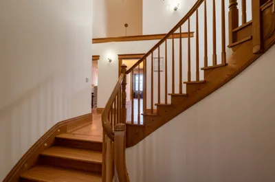 Illustration ups - Image 1