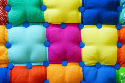 Illustration tufts - Image 1