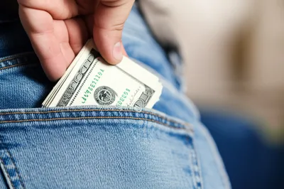 Illustration trousered