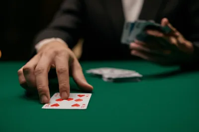 Illustration makes - Image 1