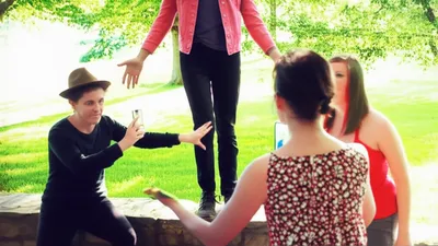 Illustration goofing - Image 1