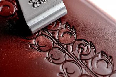 Illustration emboss - Image 1