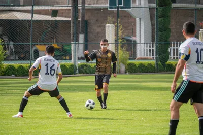 Illustration dribbles - Image 2