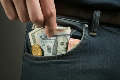 Illustration pocket - Image 1