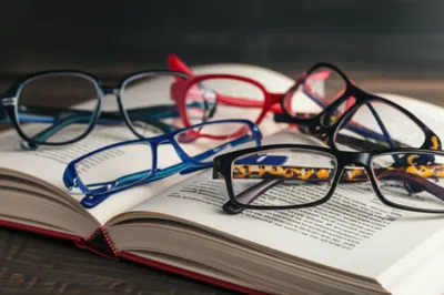 Illustration readers - Image 1