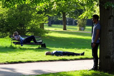 Illustration standing - Image 1