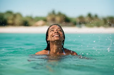 Illustration bather - Image 1