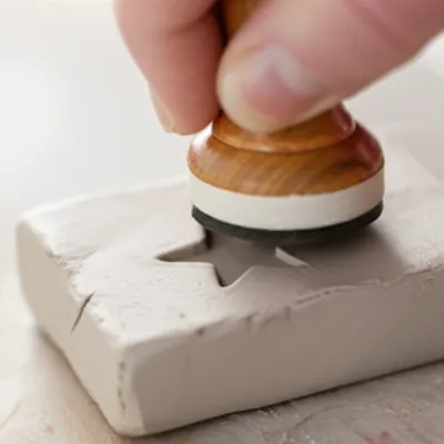 Illustration impressed - Image 1