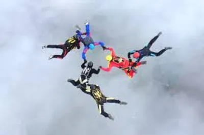 Illustration skydiving - Image 2