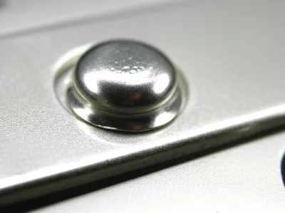 Illustration riveted - Image 1