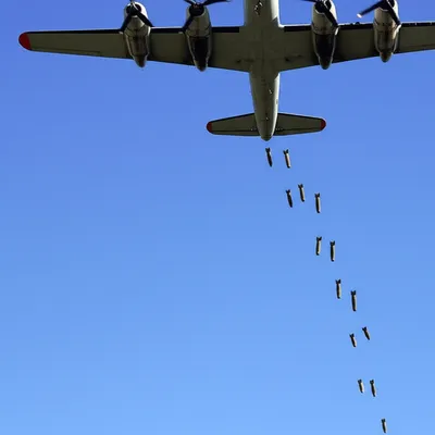 Illustration iron - Image 1