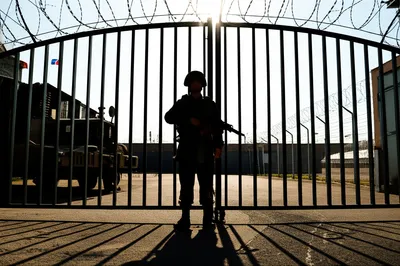 Illustration sentry - Image 1