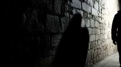 Illustration surreptitious