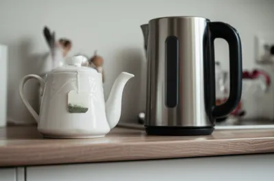 Illustration mask - Image 1