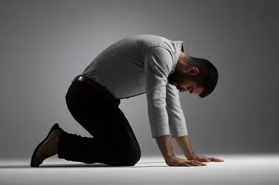 Illustration prostrated - Image 1