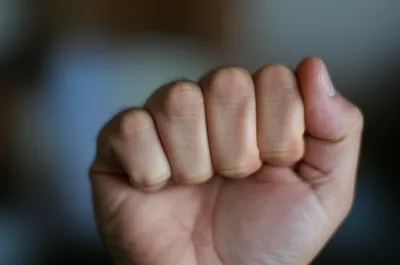 Illustration knuckles - Image 1