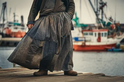 Illustration petticoats - Image 1