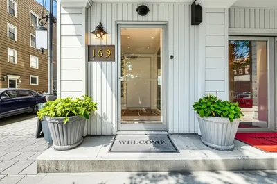 Illustration g - Image 1