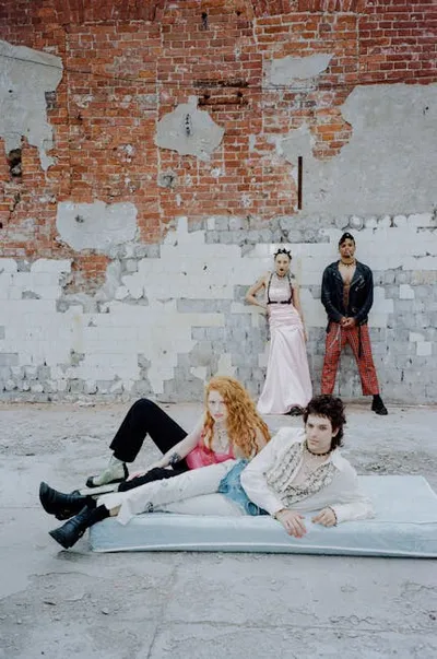 Illustration youths - Image 2