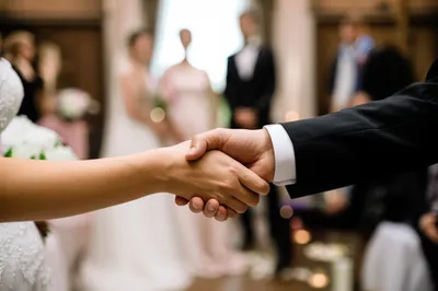 Illustration lay - Image 1