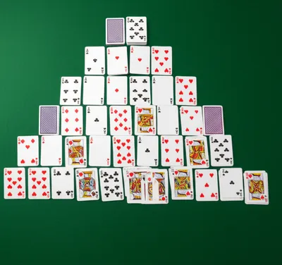 Illustration pyramids - Image 1