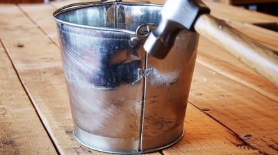 Illustration hammered