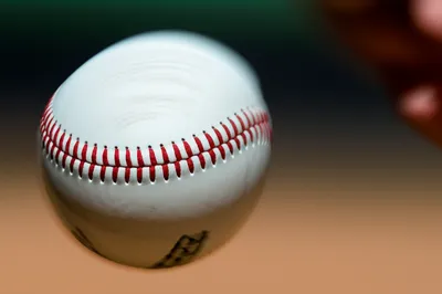 Illustration fastballs - Image 1