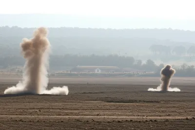 Illustration straddles - Image 1