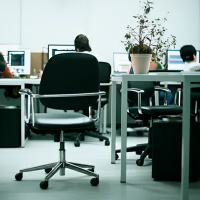 Illustration redundant - Image 1