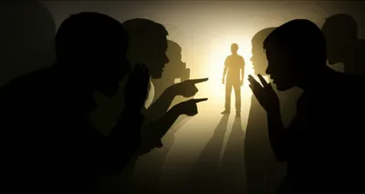 Illustration scandals - Image 1