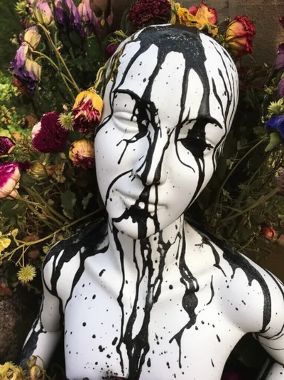 Illustration corrupted - Image 1