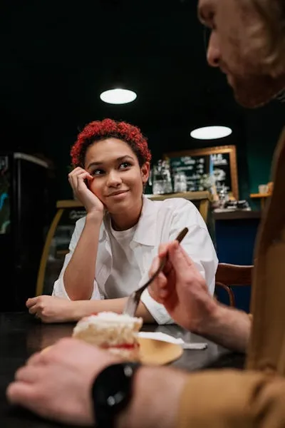 Illustration infatuating - Image 2