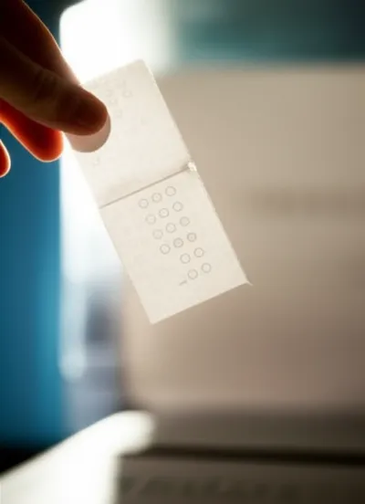 Illustration scrutiny - Image 1