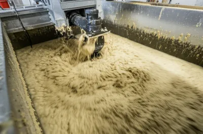 Illustration beater - Image 1