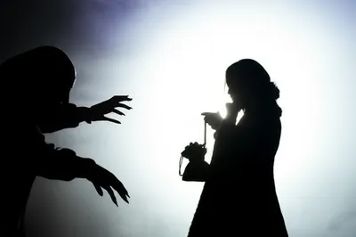 Illustration victimized - Image 1