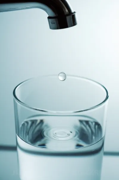 Illustration dribbles - Image 1