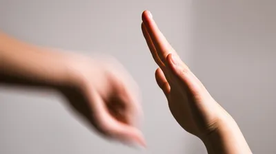 Illustration aggressing - Image 2