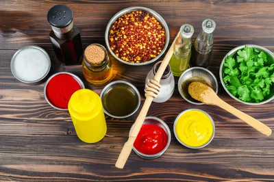 Illustration condiments