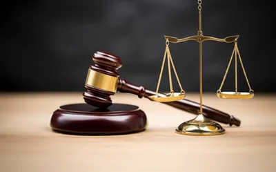 Illustration adjudged - Image 1