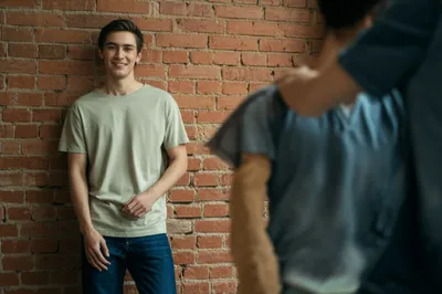 Illustration bud - Image 1